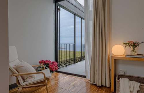 Loredo House | "OS House with sea views, 800 meters from the beach of Somo.