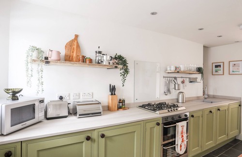 Menai Bridge House | OSBORNE HOUSE, pet friendly, with open fire in Menai Bridge