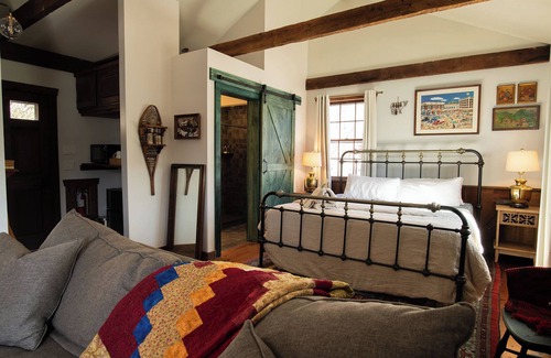Raphine Bed & Breakfast | Osceola Mill is a B&B inn located in the Shenandoah Valley 20 minutes from Lexington and Staunton.