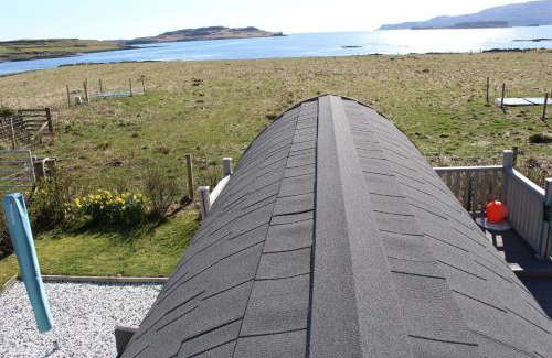 Ose Ski Chalet | Ose Pod, an ever changing view to the sea