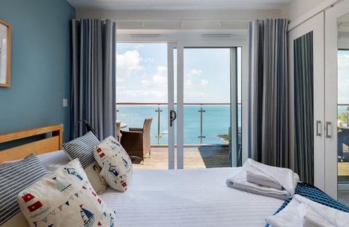 Brixham House | Osprey 2 - The Cove