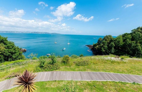 Brixham House | Osprey 2 - The Cove