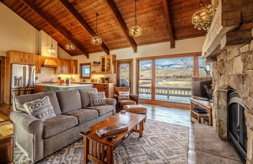 Pray House | Osprey Acres on the Yellowstone · Yellowstone River frontage home on 25 acres