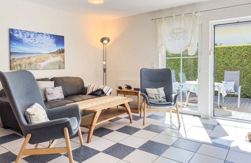 Wieck auf dem Darss House | Ostseeschwimmer - Baltic Sea swimmer (right) Holiday home