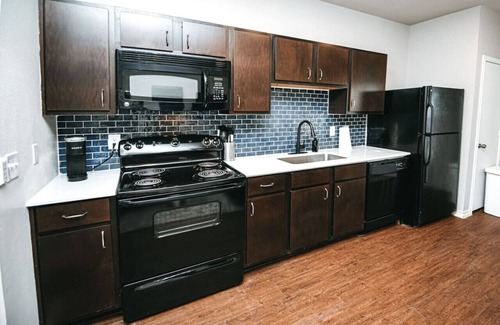 Stillwater Apartment | OSU Studio 1 Block From Stadium