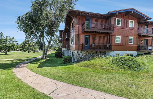Gaylord Condo | Otsego Ski and Golf Resort Condo