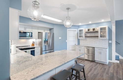 Lake Ozark Condo | Our Cove Retreat - Perfect for Wave-Free Swimming, Tanning & Prime Location Fun!