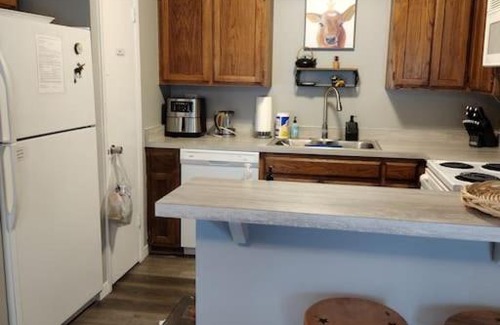 Ruidoso Downs Apartment | Our Happy Place! 3BR, 3.5 Baths next to Race Track