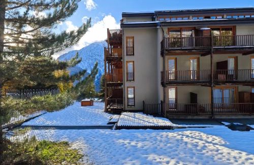 Sansicario Torinese Apartment | out finish r19