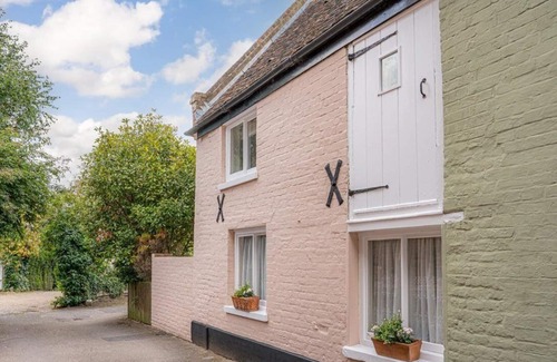 Ash Cottage | Outboard Cottage