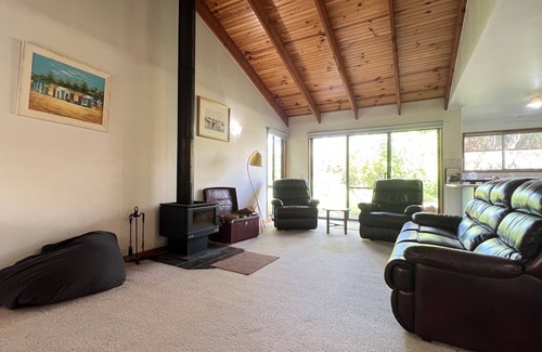 Inverloch Cottage | Overlook Hideaway Inverloch