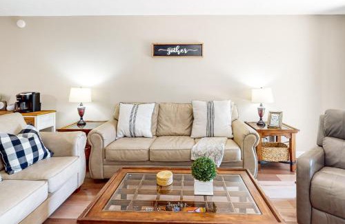 Table Rock Apartment | Overlook Retreat, Apt. 3