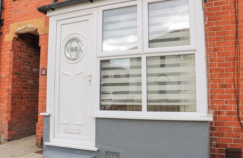 Chesterfield Cottage | Overton