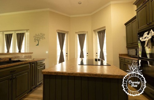 Oviedo House | Oviedo Charmer - Heated Pool - Close to everything