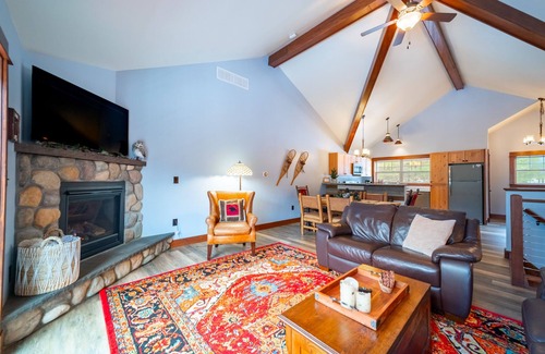 Wilmington House | Owaissa Oasis: 3 mins to Whiteface, 13 to Placid, very family friendly, lake.