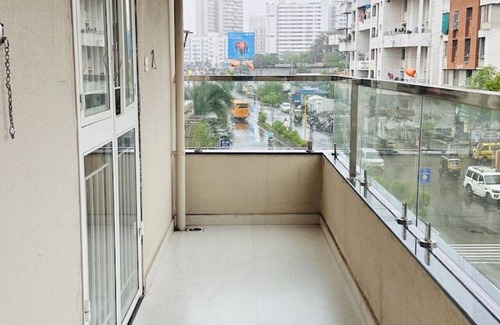 Wakad Apartment | Owl's Retreat: 2BHK Modern AC Flat in Wakad, Pune