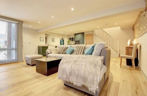 Heacham House | Owlets at Mulberry Barn, Heacham, Norfolk