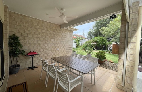 Scarborough House | "Oxley House" - Scarborough Q 4020