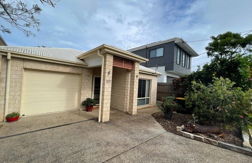 Scarborough House | "Oxley House" - Scarborough Q 4020