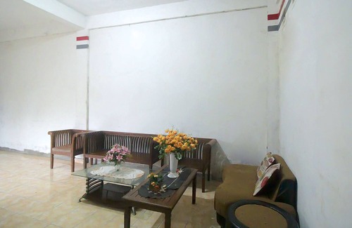 Jambi Hotel | OYO 1847 Jasmine Kost Syariah