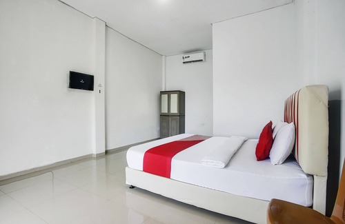 Karya Penggawa Hotel | OYO 2246 Anjung Bang Oking Hotel & Resort
