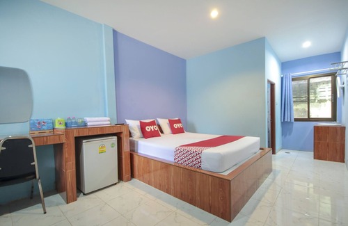 Downtown Krabi Hotel | OYO 682 Fishering Home