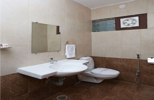 Raipur Hotel | OYO 7859 Hotel Gurukripa