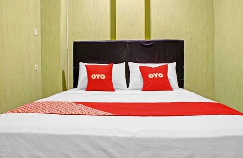 Kualakapuas Hotel | OYO 90112 Hotel Permata Inn
