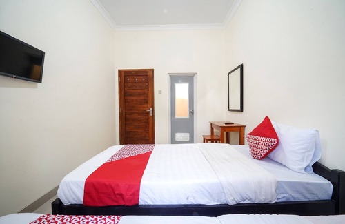 Sleman Hotel | OYO 90869 Happy Homestay Syariah