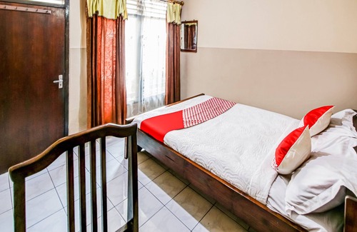 Klojen Hotel | OYO 91053 Desa Wisata Gilimanuk