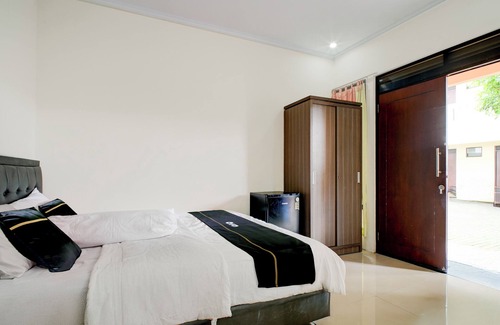 Bekasi Hotel | OYO 94632 Griya Cewang Syariah