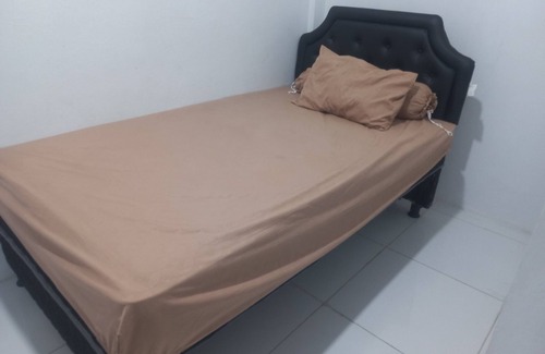 Purwokerto Hotel | OYO 94771 White House Arafah Syariah