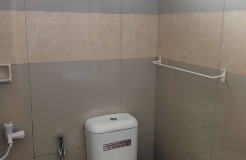 Bekasi Hotel | OYO 94778 Seven Residence
