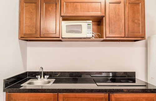 Falfurrias Hotel | OYO Budget Inn Falfurrias Hwy 281