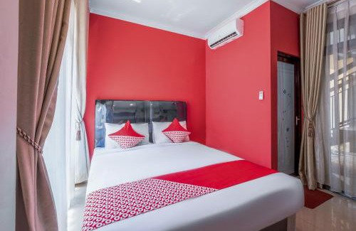 West Cirebon Hotel | OYO Collection O 1032 Rahayu Residence Syariah