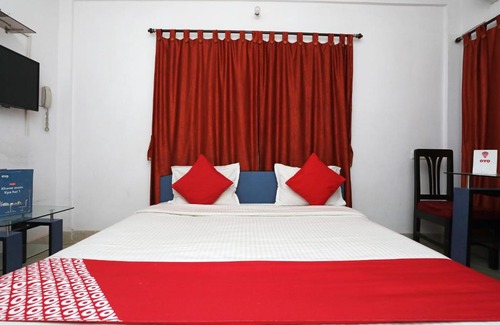 New Town Hotel | OYO Flagship 9980 Violet Guest House