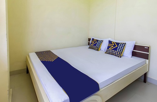 Senggigi Hotel | OYO Life 93399 Kos Batulayar