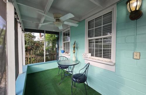 Lanark Village House | Oyster Bay Bungalow