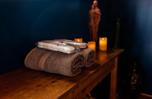 Clef-Vallee-d'Eure Villa | OZ LOVE ROOM JACUZZI privatif