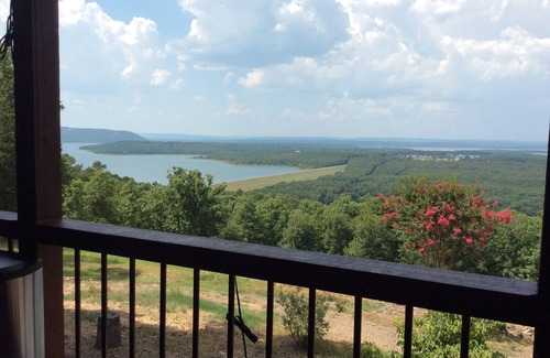 Heber Springs House | OZARKS BEST KEPT SECRET! You will not find a better place to stay !
