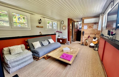 Avignonet-Lauragais Boat Rental | Péniche Dondon - Gîte cocooning sur Canal du midi