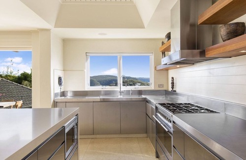 Palm Beach House | PACIFIC VISTA by Palm Beach Holiday Rentals