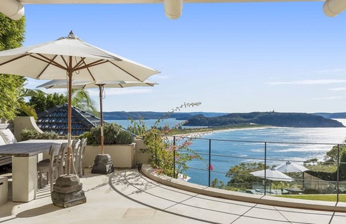 Palm Beach House | PACIFIC VISTA by Palm Beach Holiday Rentals