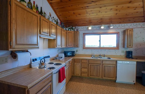 Cameron House | Pagenkopf House on the Madison River