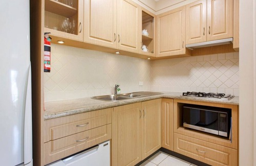 Fremantle Apartment | Pakenham Hideaway - Apartment in Central Fremantle