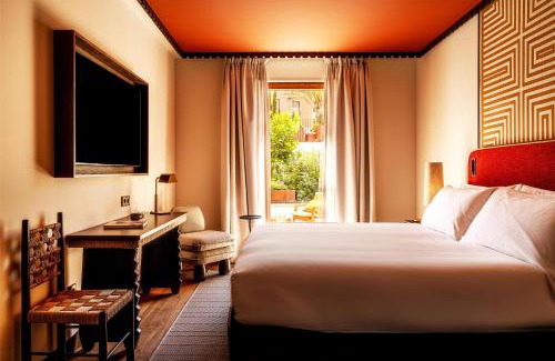 Santiago Hotel | Palacio De Godoy Caceres, Curio Collection By Hilton