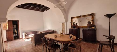 San Andres-San Pablo Hotel | Palacio de los Angulo casa histórica en el centro de Córdoba