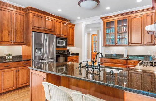 Fletcher House | Palatial 8BR: Pool/Spa/Cinema/Indoor Pickleball, Sleeps 24+