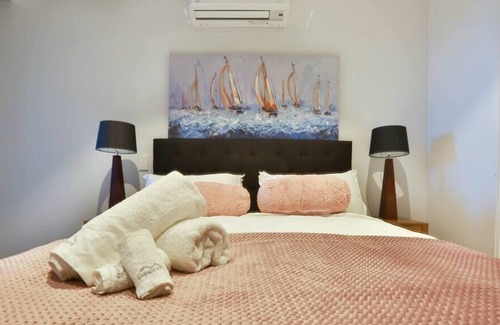 Box Hill Apartment | Palatial Apartment S15-2B 2BR2BABox Hill
