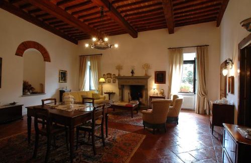 Serre di Rapolano House | Palazzo Bizzarri